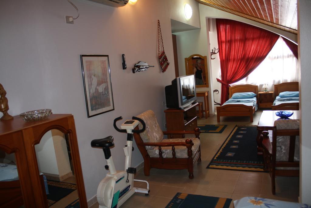 Villa Pepeto Durres Albania Екстериор снимка