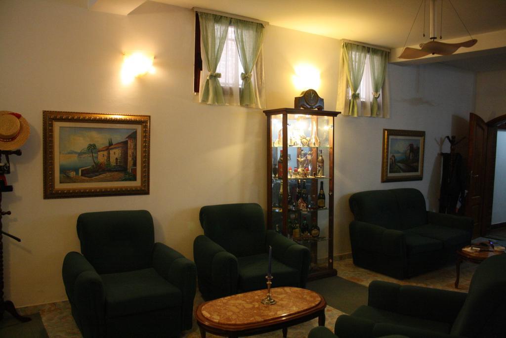 Villa Pepeto Durres Albania Екстериор снимка