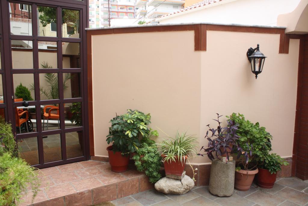 Villa Pepeto Durres Albania Екстериор снимка